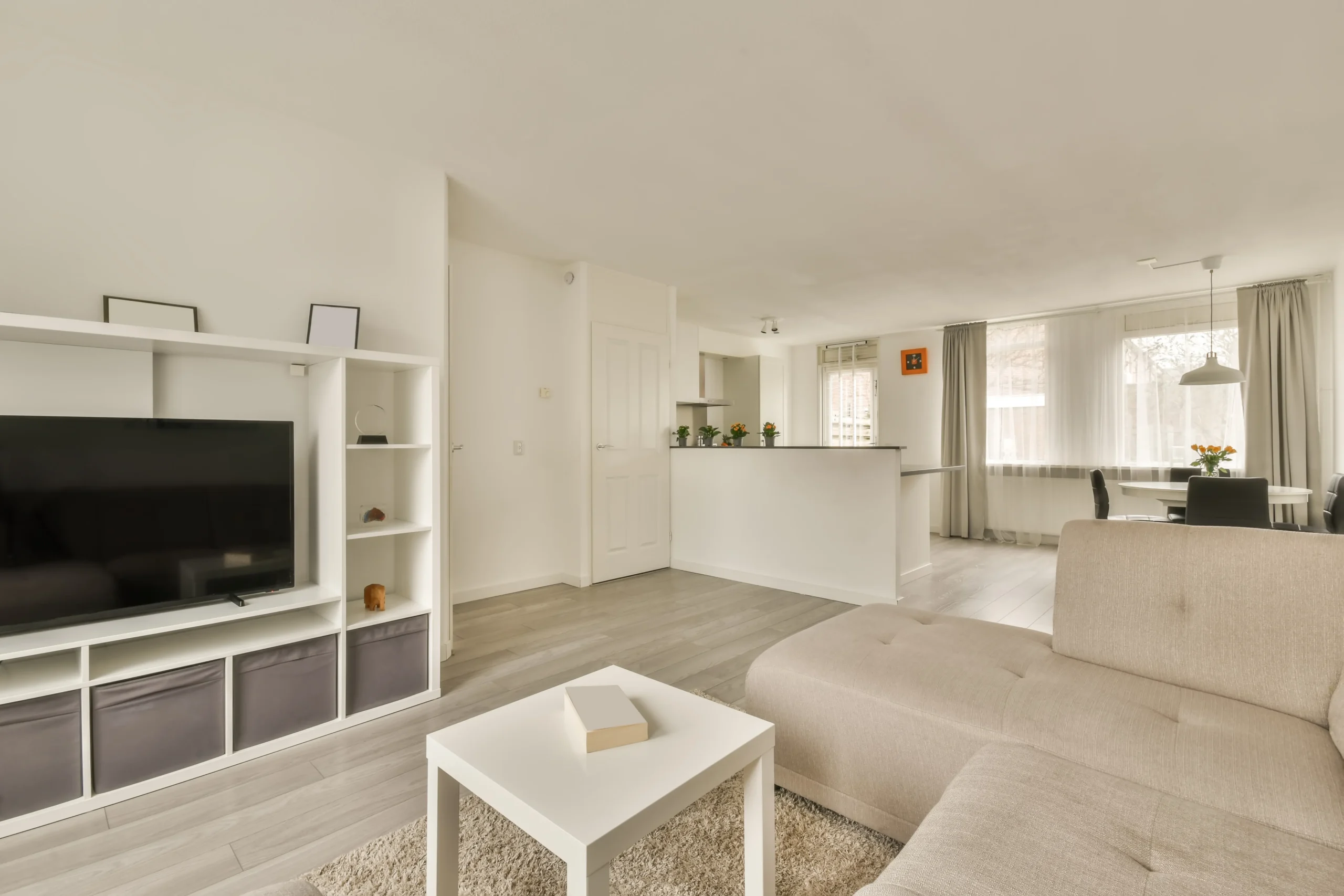 Modern lägenhet i Norrköping städad av EGs Alltjänst AB